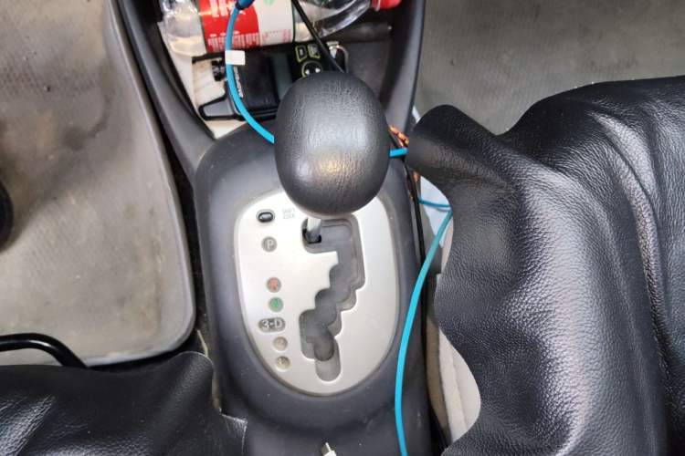Used Toyota Yaris 2011 1.6E Automatic Charm Edition Gear Lever