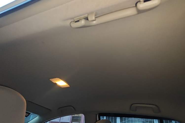 Used Toyota Yaris 2011 1.6E Automatic Charm Edition Headliner