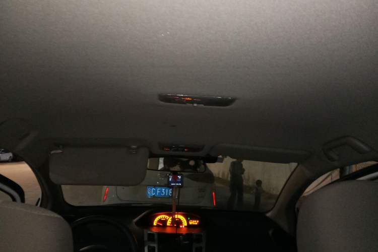 Used Toyota Yaris 2011 1.6E Automatic Charm Edition Headliner