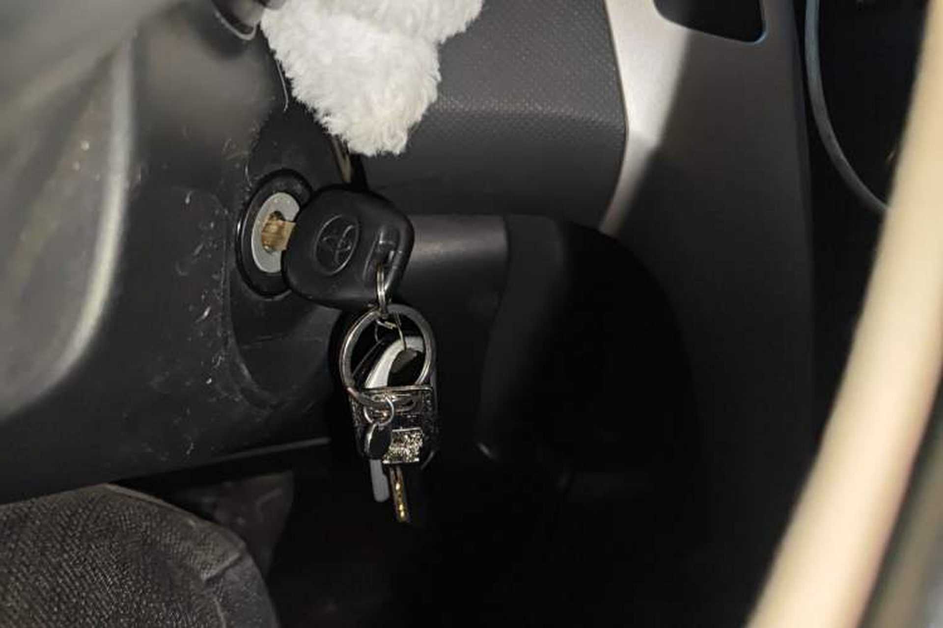 Used Toyota Yaris 2011 1.6E Automatic Charm Edition Interior 1