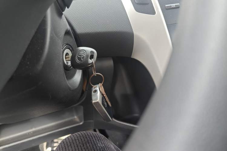 Used Toyota Yaris 2011 1.6E Automatic Charm Edition Interior 1
