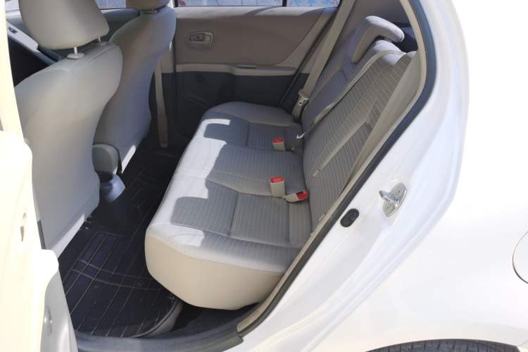 Used Toyota Yaris 2011 1.6E Automatic Charm Edition Interior 1