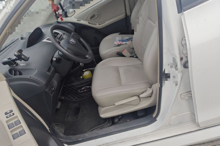 Used Toyota Yaris 2011 1.6E Automatic Charm Edition Left Front Seat