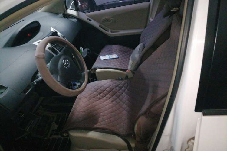 Used Toyota Yaris 2011 1.6E Automatic Charm Edition Left Front Seat