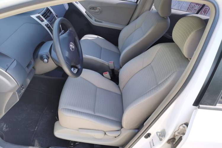 Used Toyota Yaris 2011 1.6E Automatic Charm Edition Left Front Seat