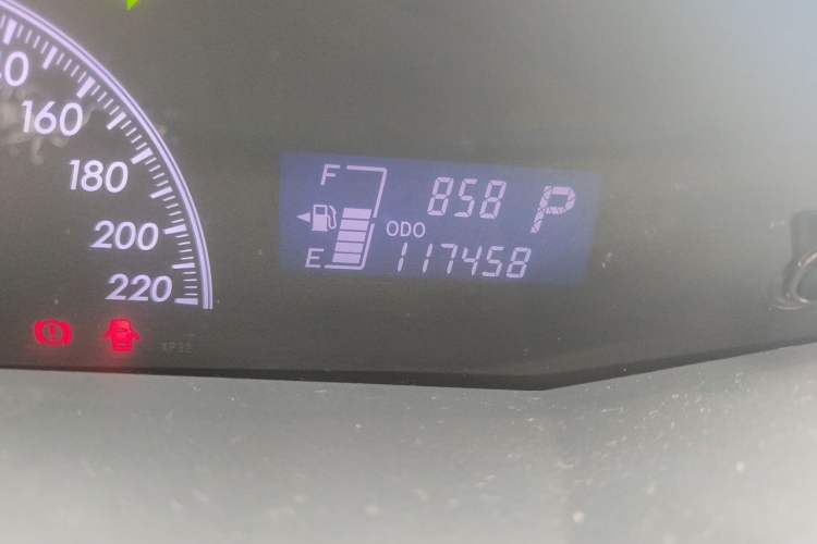Used Toyota Yaris 2011 1.6E Automatic Charm Edition Odometer Close Up