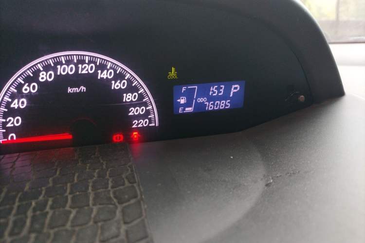Used Toyota Yaris 2011 1.6E Automatic Charm Edition Odometer Close Up