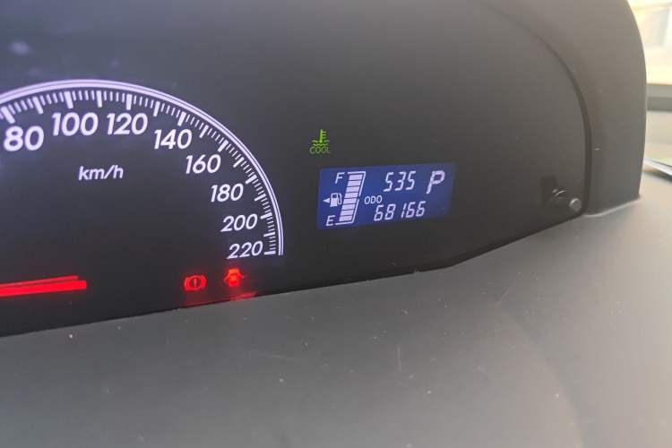 Used Toyota Yaris 2011 1.6E Automatic Charm Edition Odometer Close Up