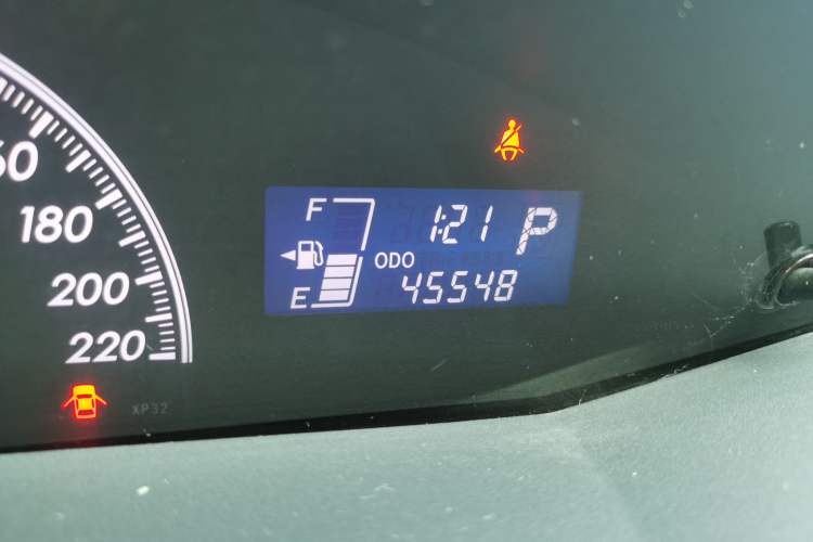 Used Toyota Yaris 2011 1.6E Automatic Charm Edition Odometer Close Up