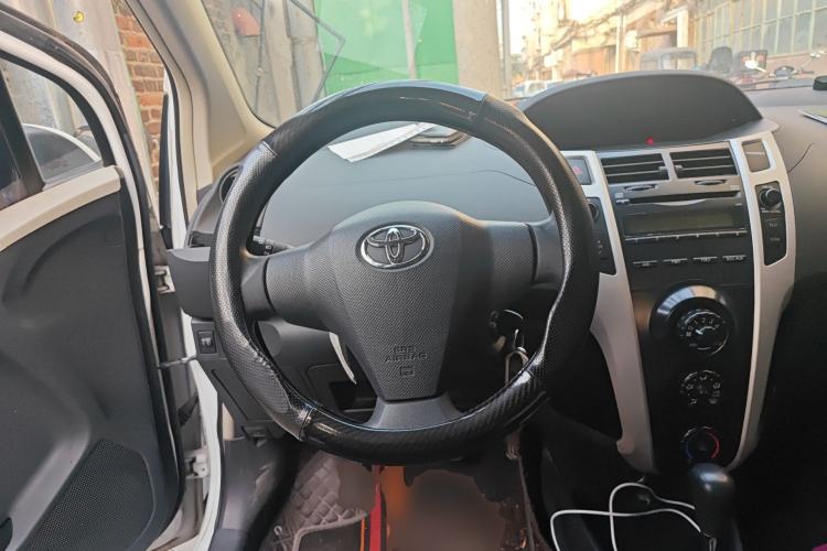 Used Toyota Yaris 2011 1.6E Automatic Charm Edition Steering Wheel