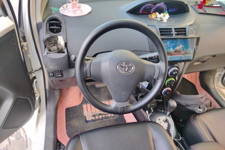 Used Toyota Yaris 2011 1.6E Automatic Charm Edition Steering Wheel