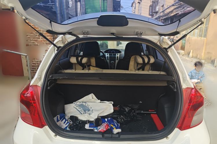 Used Toyota Yaris 2011 1.6E Automatic Charm Edition Trunk