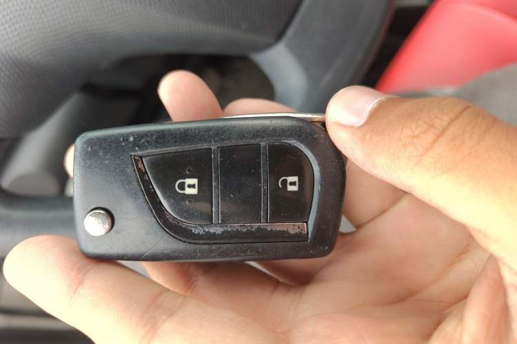 Used Toyota Yaris 2011 1.6E Automatic Charm Edition Vehicle Key