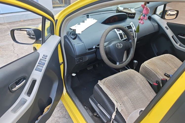 Used Toyota Yaris 2011 1.6 GS Automatic Sharp Edition Driver Seat