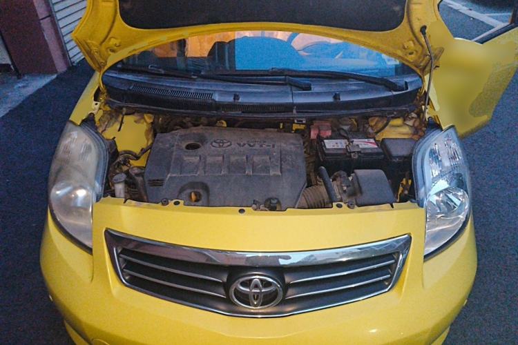 Used Toyota Yaris 2011 1.6E Automatic Charm Edition Engine Bay