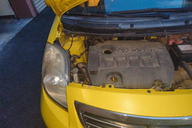 Used Toyota Yaris 2011 1.6E Automatic Charm Edition Engine Bay Right