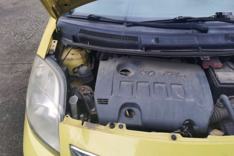 Used Toyota Yaris 2011 1.6E Automatic Charm Edition Engine Bay Right