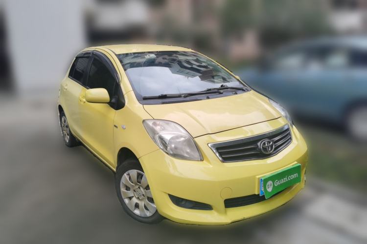 Used Toyota Yaris 2011 1.6E Automatic Charm Edition Front Right 45 Deg