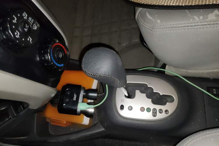 Used Toyota Yaris 2011 1.6E Automatic Charm Edition Gear Lever