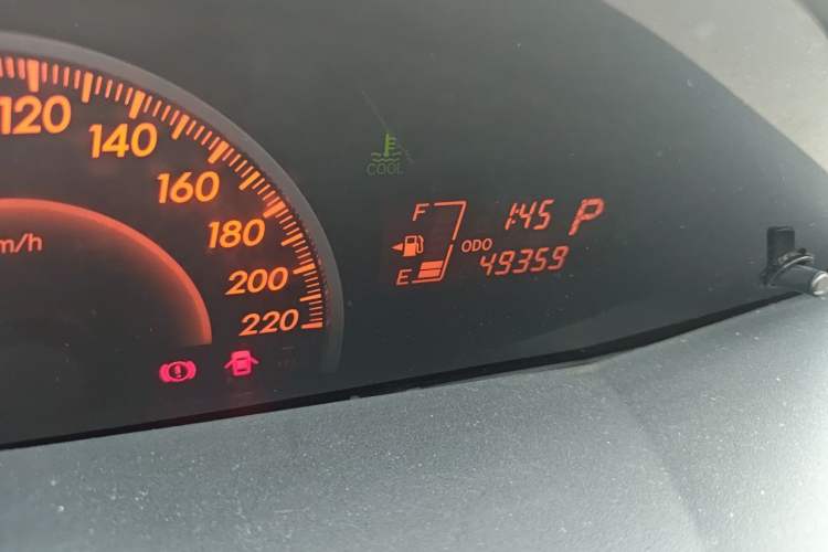 Used Toyota Yaris 2011 1.6 GS Automatic Sharp Edition Odometer Close Up