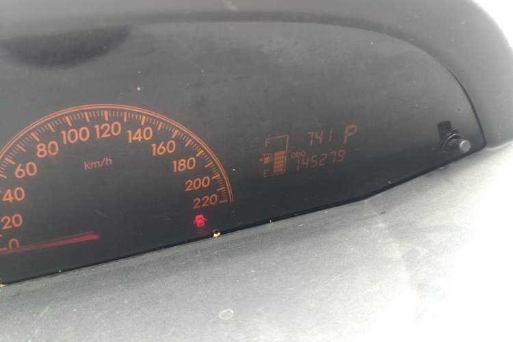 Used Toyota Yaris 2011 1.6E Automatic Charm Edition Odometer Close Up