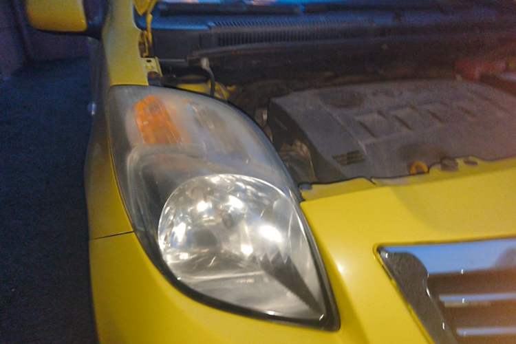Used Toyota Yaris 2011 1.6E Automatic Charm Edition Right Front Headlight