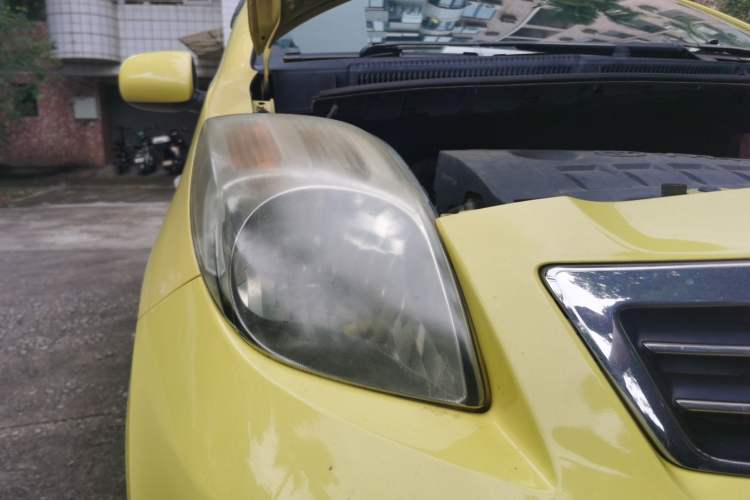 Used Toyota Yaris 2011 1.6E Automatic Charm Edition Right Front Headlight