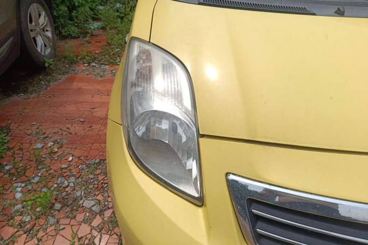 Used Toyota Yaris 2011 1.6E Automatic Charm Edition Right Front Headlight