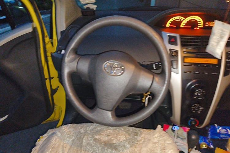 Used Toyota Yaris 2011 1.6E Automatic Charm Edition Steering Wheel
