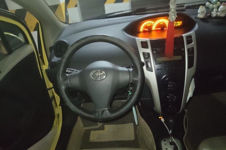 Used Toyota Yaris 2011 1.6E Automatic Charm Edition Steering Wheel