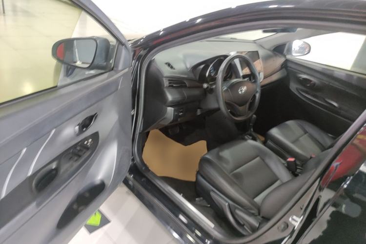 Used Toyota YARiS L Zhi Xiang 2017 1.5E CVT Dynamic Edition Driver Seat
