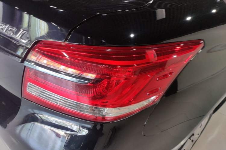 Used Toyota YARiS L Zhi Xiang 2017 1.5E CVT Dynamic Edition Right Rear Taillight