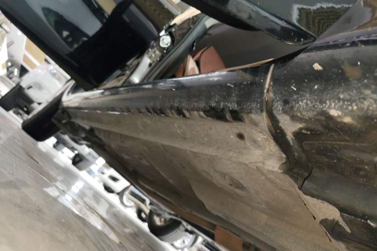 Used Toyota YARiS L Zhi Xiang 2017 1.5E CVT Dynamic Edition Right Side Sill