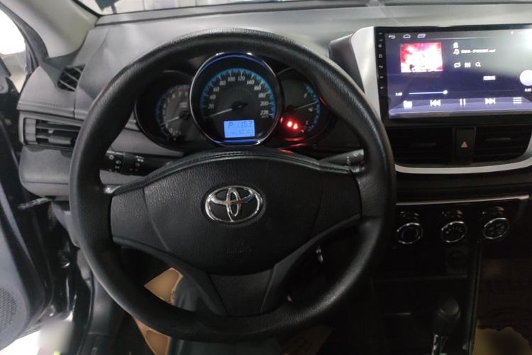 Used Toyota YARiS L Zhi Xiang 2017 1.5E CVT Dynamic Edition Steering Wheel