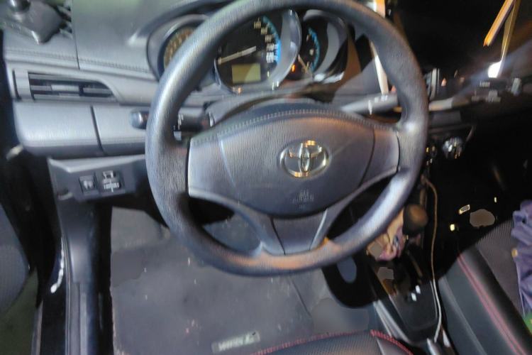 Used Toyota YARiS L Zhi Xiang 2017 1.5E CVT Dynamic Edition Steering Wheel