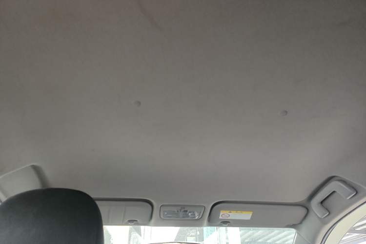 Used Toyota YARiS L Zhi Xiang 2017 1.3E Manual Charm Edition Headliner