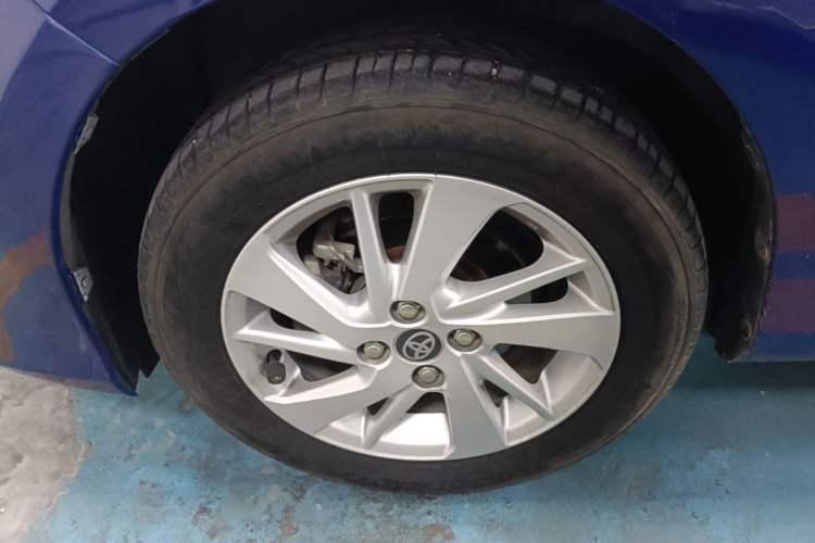 Used Toyota YARiS L Zhi Xiang 2017 1.5G CVT Xuan Dong Skyroof Edition Left Front Wheel Hub