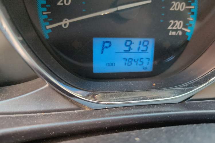 Used Toyota YARiS L Zhi Xiang 2017 1.5E CVT Dynamic Edition Odometer Close Up