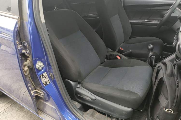Used Toyota YARiS L Zhi Xiang 2017 1.3E Manual Charm Edition Right Front Seat