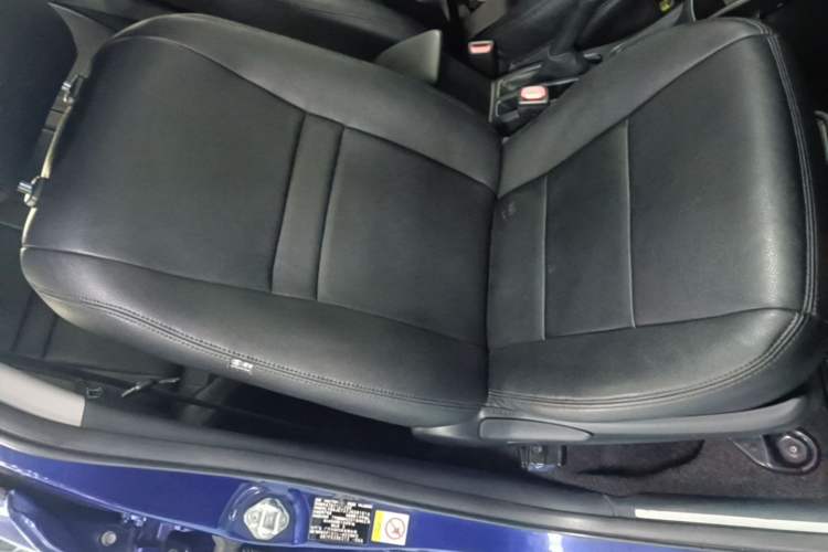 Used Toyota YARiS L Zhi Xiang 2017 1.5G CVT Xuan Dong Skyroof Edition Right Front Seat