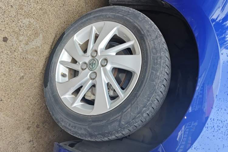 Used Toyota YARiS L Zhi Xiang 2017 1.5E CVT Dynamic Edition Right Front Wheel Hub