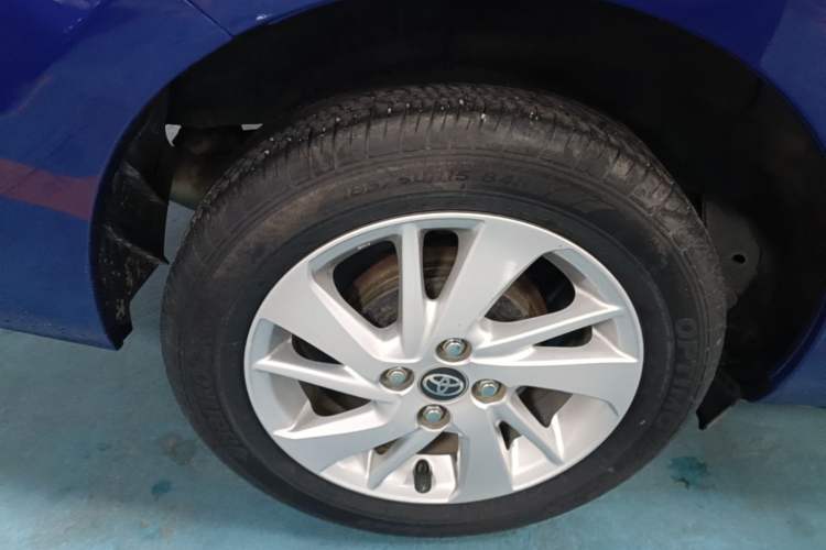 Used Toyota YARiS L Zhi Xiang 2017 1.5G CVT Xuan Dong Skyroof Edition Right Rear Wheel Hub