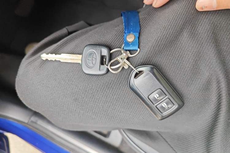 Used Toyota YARiS L Zhi Xiang 2017 1.5E CVT Dynamic Edition Vehicle Key