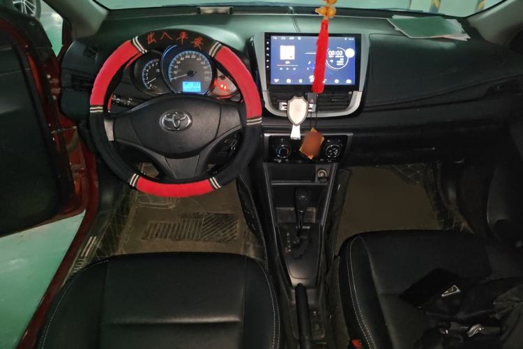 Used Toyota YARiS L Zhi Xiang 2017 1.5E CVT Dynamic Edition Center Console
