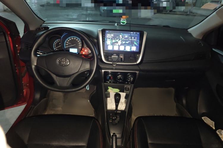 Used Toyota YARiS L Zhi Xiang 2017 1.5E CVT Dynamic Edition Center Console