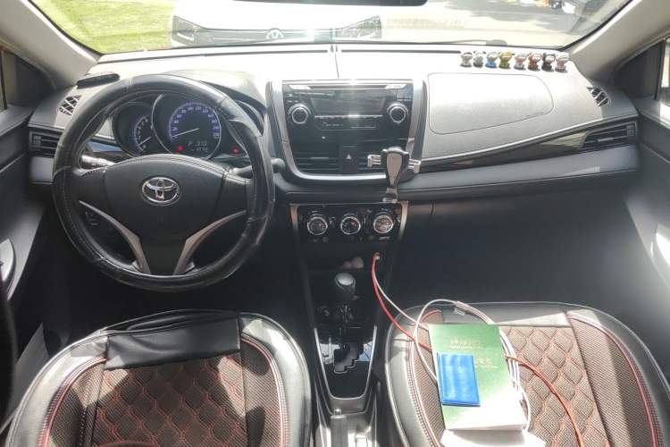 Used Toyota YARiS L Zhi Xiang 2017 1.5G CVT Xuan Dong Edition Center Console