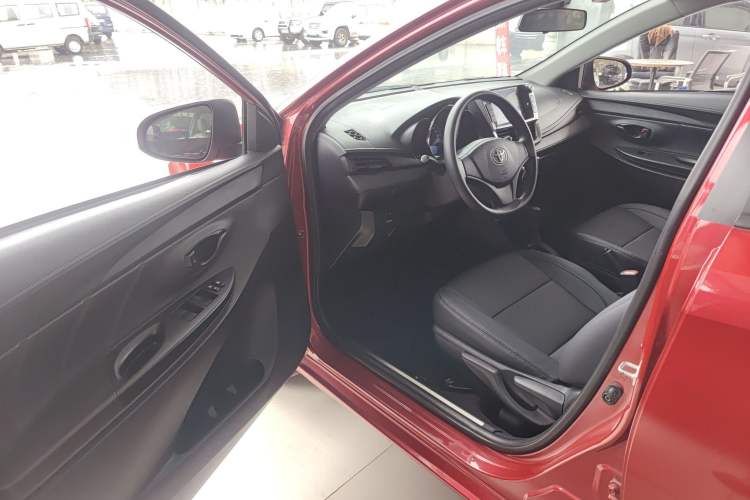 Used Toyota YARiS L Zhi Xiang 2017 1.5E CVT Dynamic Edition Driver Seat