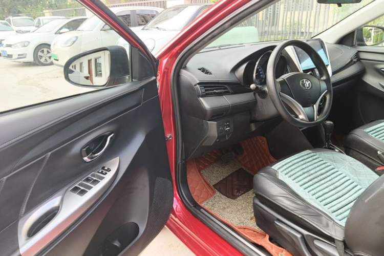Used Toyota YARiS L Zhi Xiang 2017 1.5G CVT Xuan Dong Skyroof Edition Driver Seat