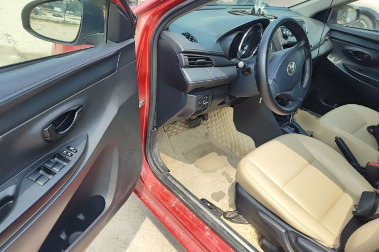 Used Toyota YARiS L Zhi Xiang 2017 1.5E CVT Dynamic Edition Driver Seat