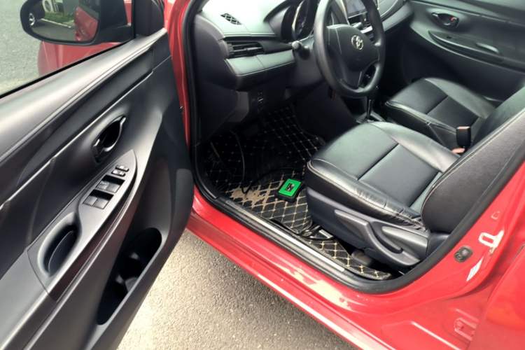 Used Toyota YARiS L Zhi Xiang 2017 1.5E CVT Dynamic Edition Driver Seat
